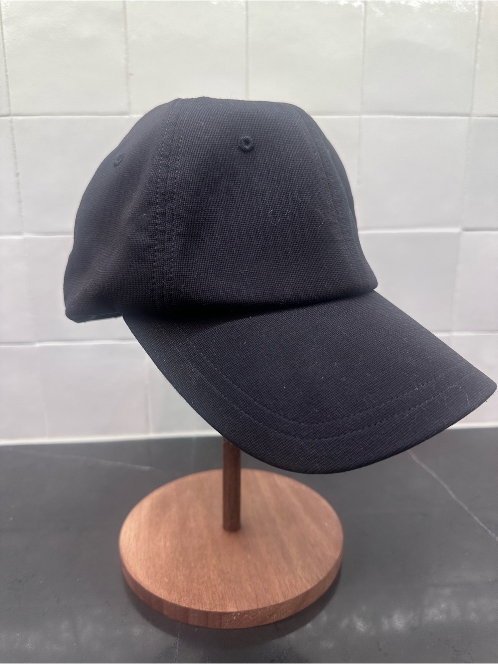 Lululemon Black Adjustable Performance Baseball Cap Hat Unisex
